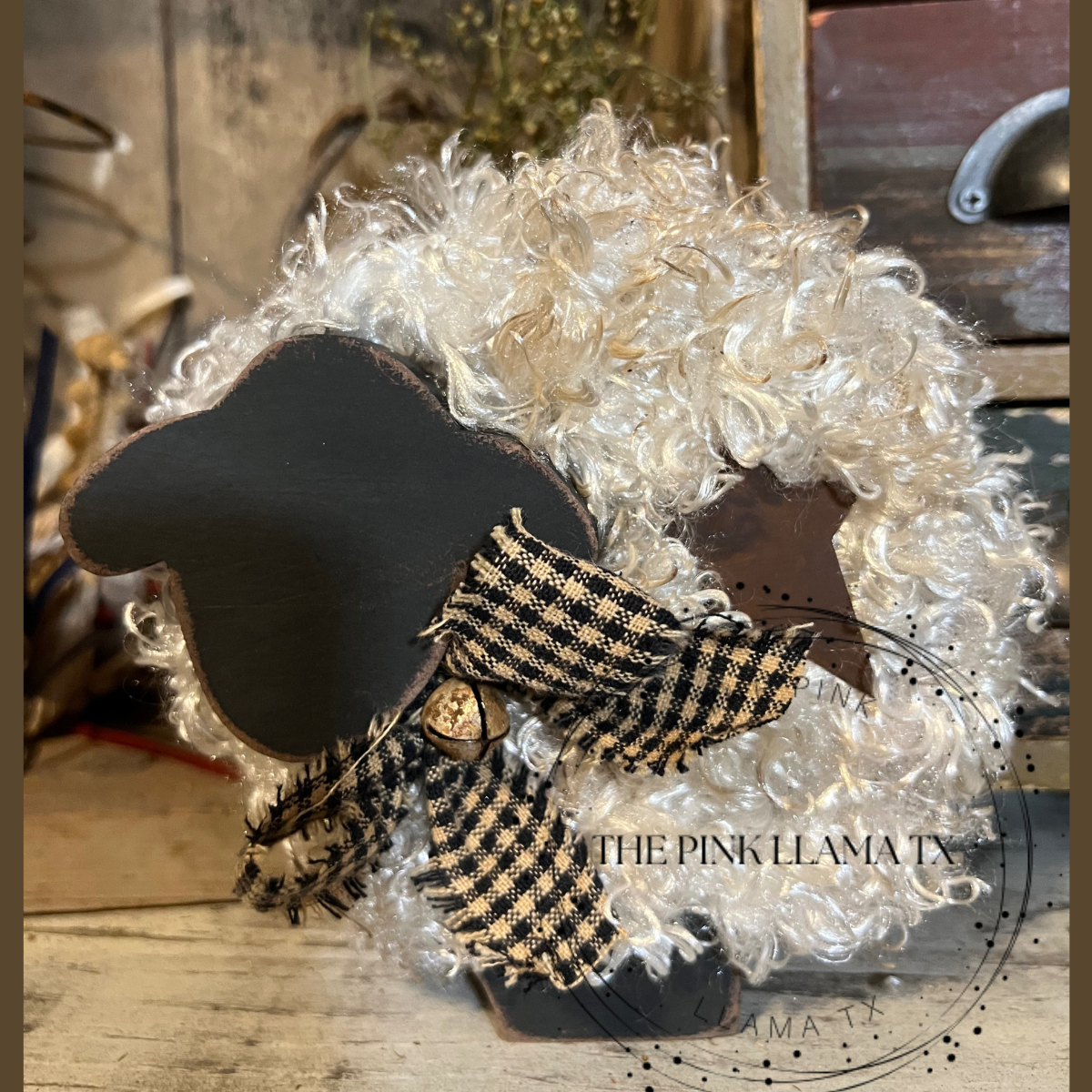 Un finished wood sheep kit with heart